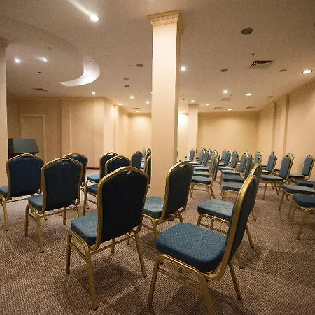 Alinn Boutique (adults Only) 사리게르메