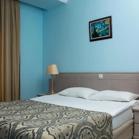Alinn Boutique (adults Only) 사리게르메
